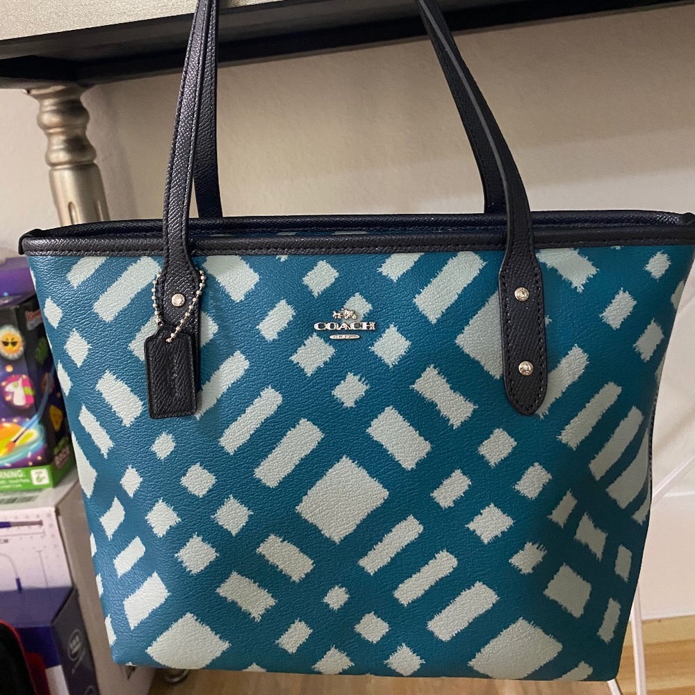 Coach mini city zip tote with blue wild plaid print nwt